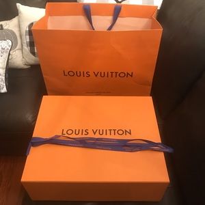 ✨Louis Vuitton Xlarge Gift box ribbon and bag✨